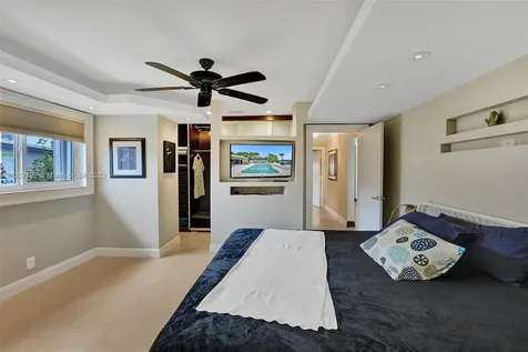 1775 NW 39th Place Oakland Park FL 33309