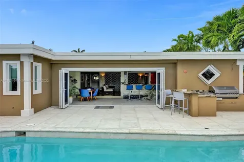 1775 NW 39th Place Oakland Park FL 33309