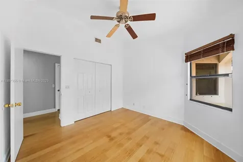 136 Colly Way North Lauderdale FL 33068