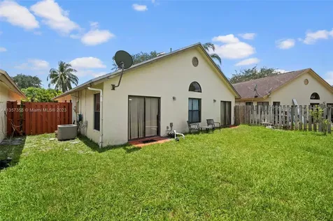 136 Colly Way North Lauderdale FL 33068