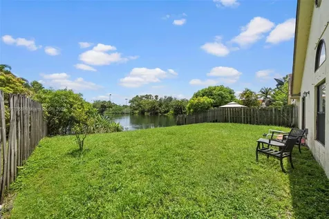 136 Colly Way North Lauderdale FL 33068