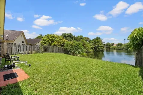 136 Colly Way North Lauderdale FL 33068