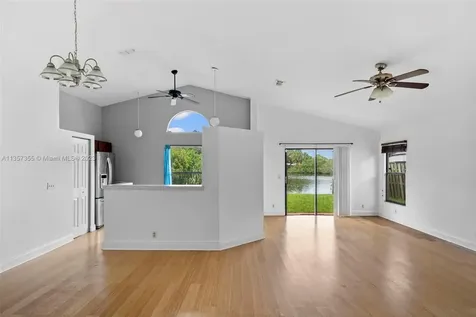 136 Colly Way North Lauderdale FL 33068