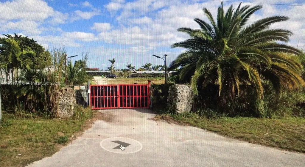 17801 SW 197 Avenue Miami FL 33187