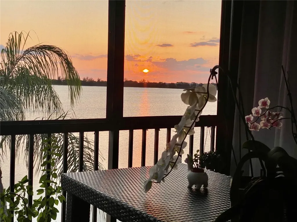 112 Lake Emerald Drive Oakland Park FL 33309