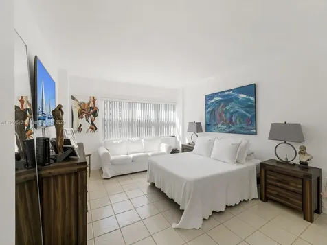 590 Ocean Drive Key Biscayne FL 33149