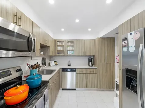 590 Ocean Drive Key Biscayne FL 33149