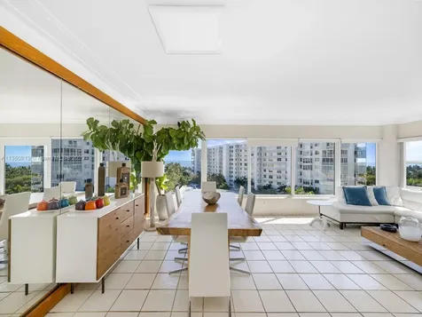 590 Ocean Drive Key Biscayne FL 33149