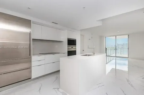 9521 E Bay Harbor Drive Bay Harbor Islands FL 33154