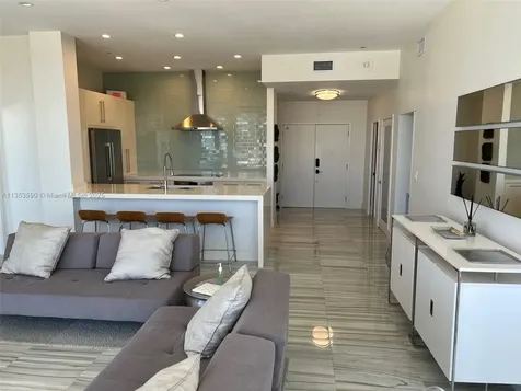 100 Lincoln Road Miami Beach FL 33139