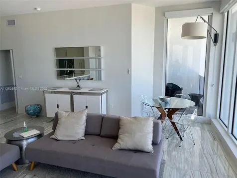 100 Lincoln Road Miami Beach FL 33139