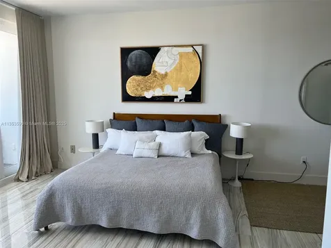 100 Lincoln Road Miami Beach FL 33139