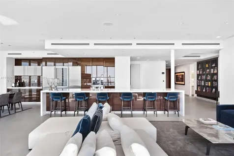 100 S Pointe Drive Miami Beach FL 33139
