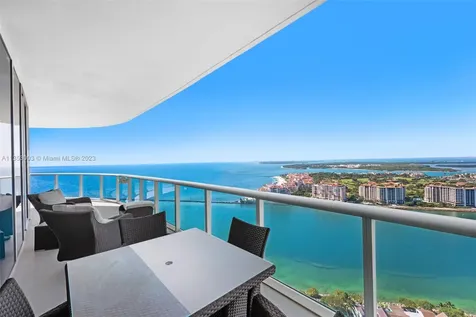 100 S Pointe Drive Miami Beach FL 33139