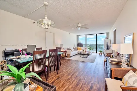 20515 E Country Club Drive Aventura FL 33180
