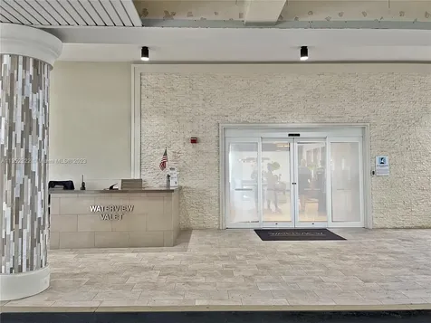 20515 E Country Club Drive Aventura FL 33180