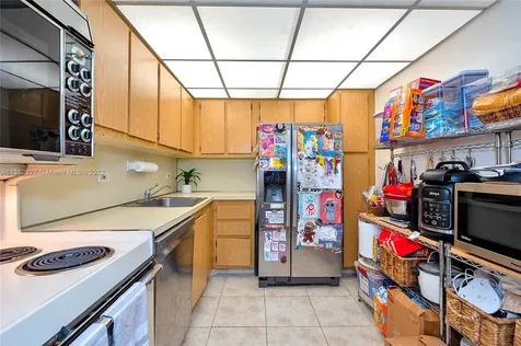 20515 E Country Club Drive Aventura FL 33180