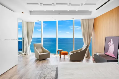 2711 S Ocean Drive Hollywood FL 33019