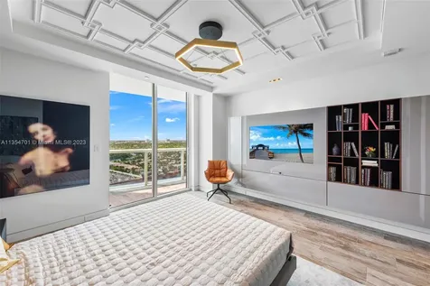 2711 S Ocean Drive Hollywood FL 33019