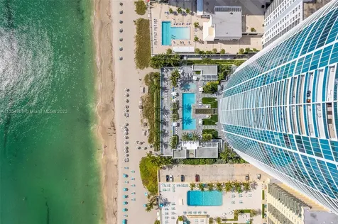 2711 S Ocean Drive Hollywood FL 33019