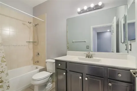 9227 W 34th Court Hialeah FL 33018