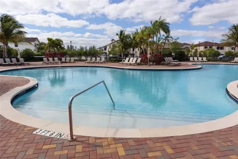 9227 W 34th Court Hialeah FL 33018