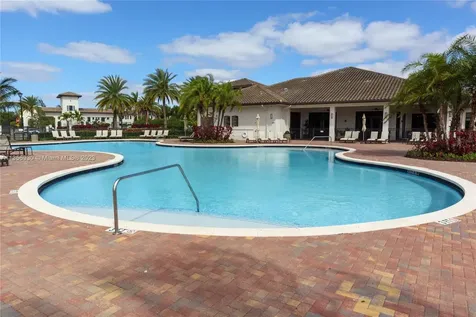 9227 W 34th Court Hialeah FL 33018