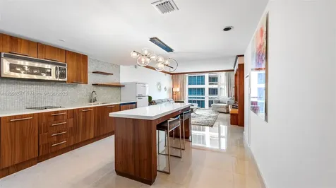 Miami Beach FL 33141