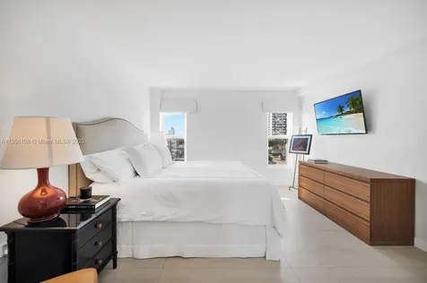 1345 West Avenue Miami Beach FL 33139