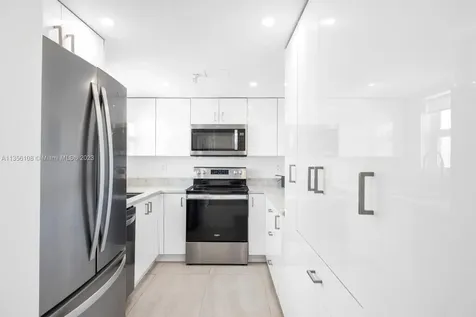 1345 West Avenue Miami Beach FL 33139