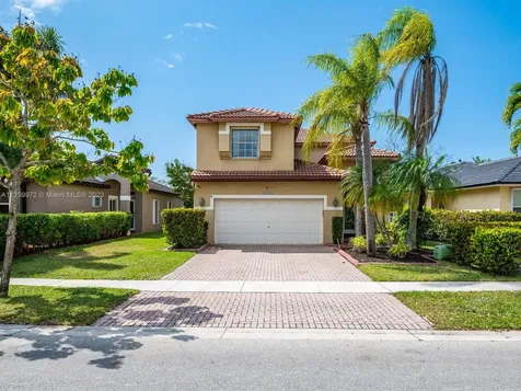 1242 NW 192nd Lane Pembroke Pines FL 33029