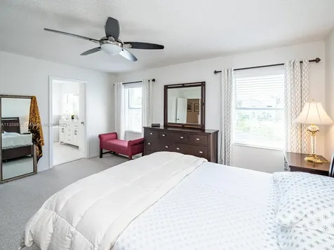 1242 NW 192nd Lane Pembroke Pines FL 33029