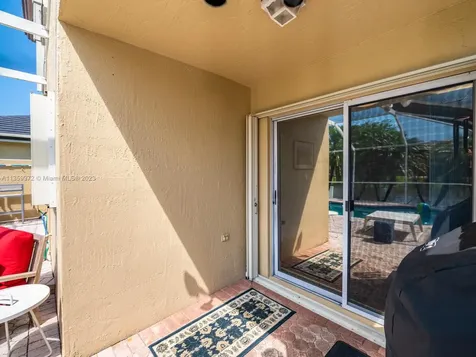 1242 NW 192nd Lane Pembroke Pines FL 33029