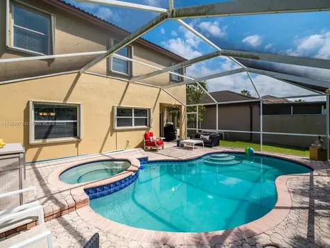 1242 NW 192nd Lane Pembroke Pines FL 33029