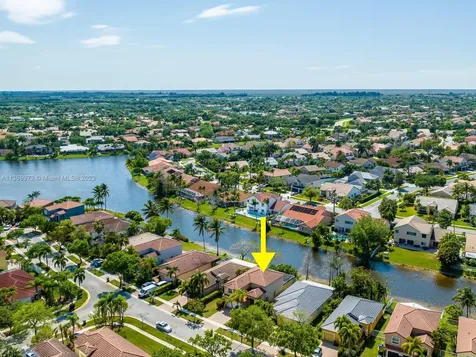 1242 NW 192nd Lane Pembroke Pines FL 33029