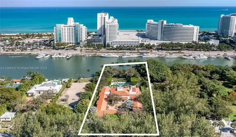 4521 Pine Tree Drive Miami Beach FL 33140