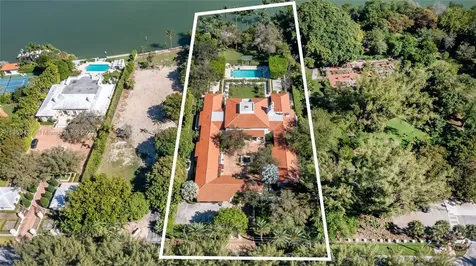 4521 Pine Tree Drive Miami Beach FL 33140