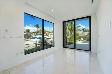 3201 NE 58th Street Fort Lauderdale FL 33308