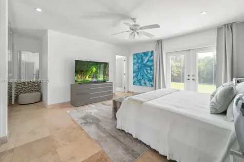 4515 Alton Road Miami Beach FL 33140