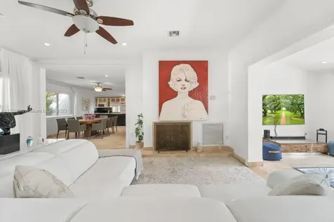4515 Alton Road Miami Beach FL 33140