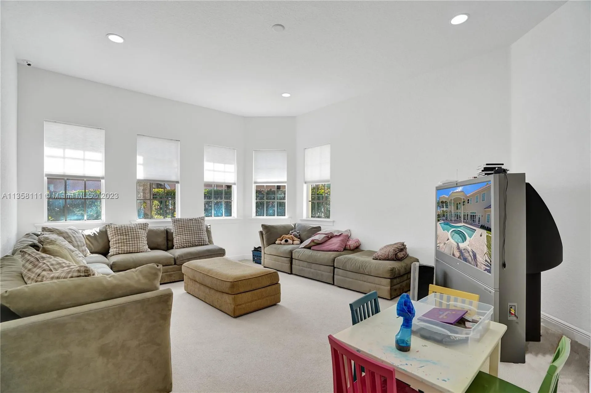 1130 Harbor Court Hollywood FL 33019