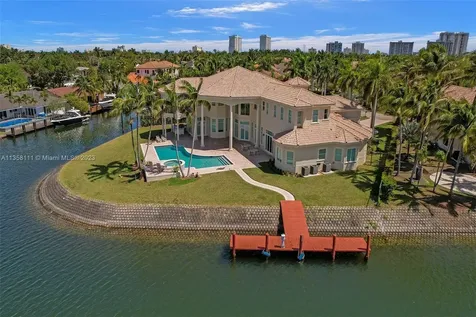 1130 Harbor Court Hollywood FL 33019