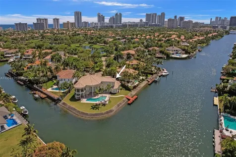 1130 Harbor Court Hollywood FL 33019