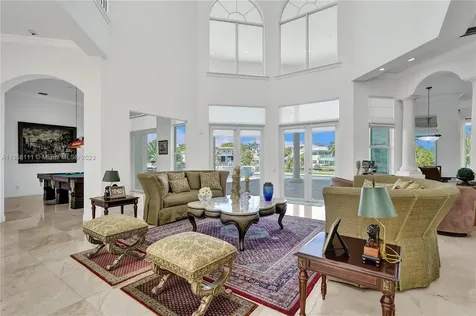 1130 Harbor Court Hollywood FL 33019