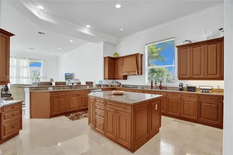 1130 Harbor Court Hollywood FL 33019