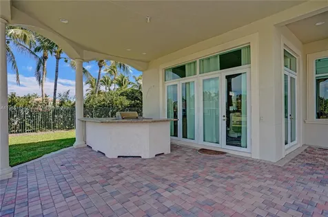 1130 Harbor Court Hollywood FL 33019