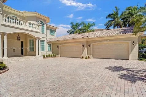 1130 Harbor Court Hollywood FL 33019