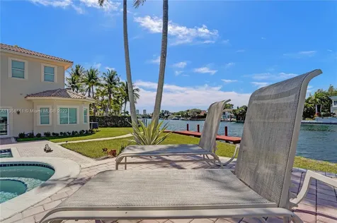 1130 Harbor Court Hollywood FL 33019