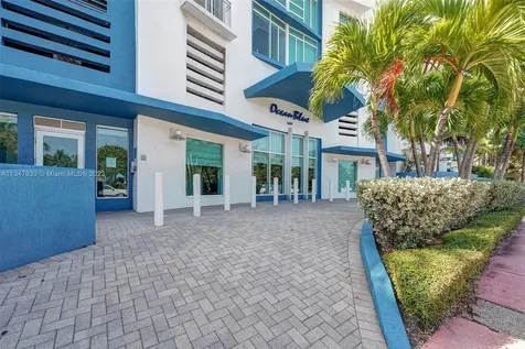 7600 Collins Avenue Miami Beach FL 33141