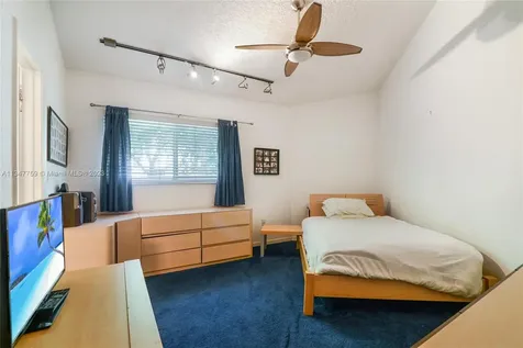 19390 NE 22nd Road North Miami Beach FL 33179